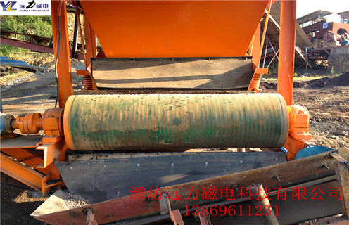 強(qiáng)磁磁選機(jī)，印度客戶發(fā)石英砂樣品到我廠用強(qiáng)磁磁選機(jī)做除鐵試驗(yàn)