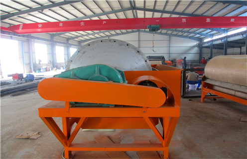 輥磨機(jī)，單傳動(dòng)高壓輥磨機(jī)質(zhì)量好， 單傳動(dòng)高壓輥磨機(jī)質(zhì)量好，磁場(chǎng)一般為多少_磁塊如何排列